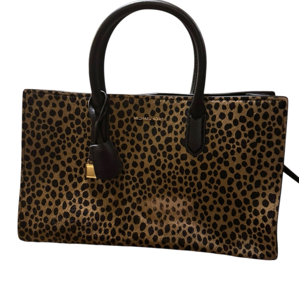 MICHAEL Michael Kors
Scarlett Medium East West Satchel - Picture 2 of 6